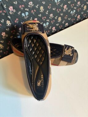 Black and brown checkered ballet flat shoes